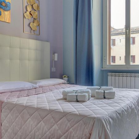 Bed and Breakfast Claudia House Roma Termini Екстер'єр фото