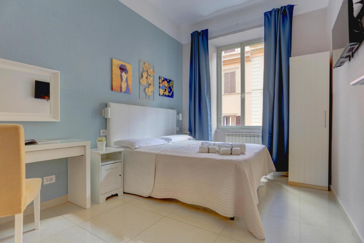 Bed and Breakfast Claudia House Roma Termini Екстер'єр фото