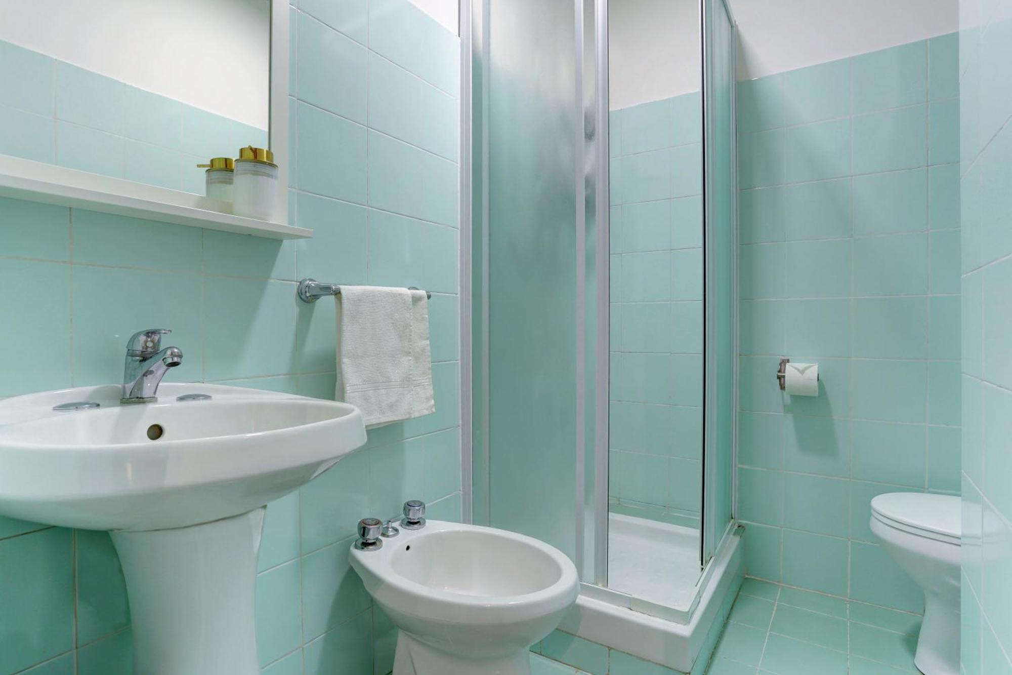 Bed and Breakfast Claudia House Roma Termini Екстер'єр фото