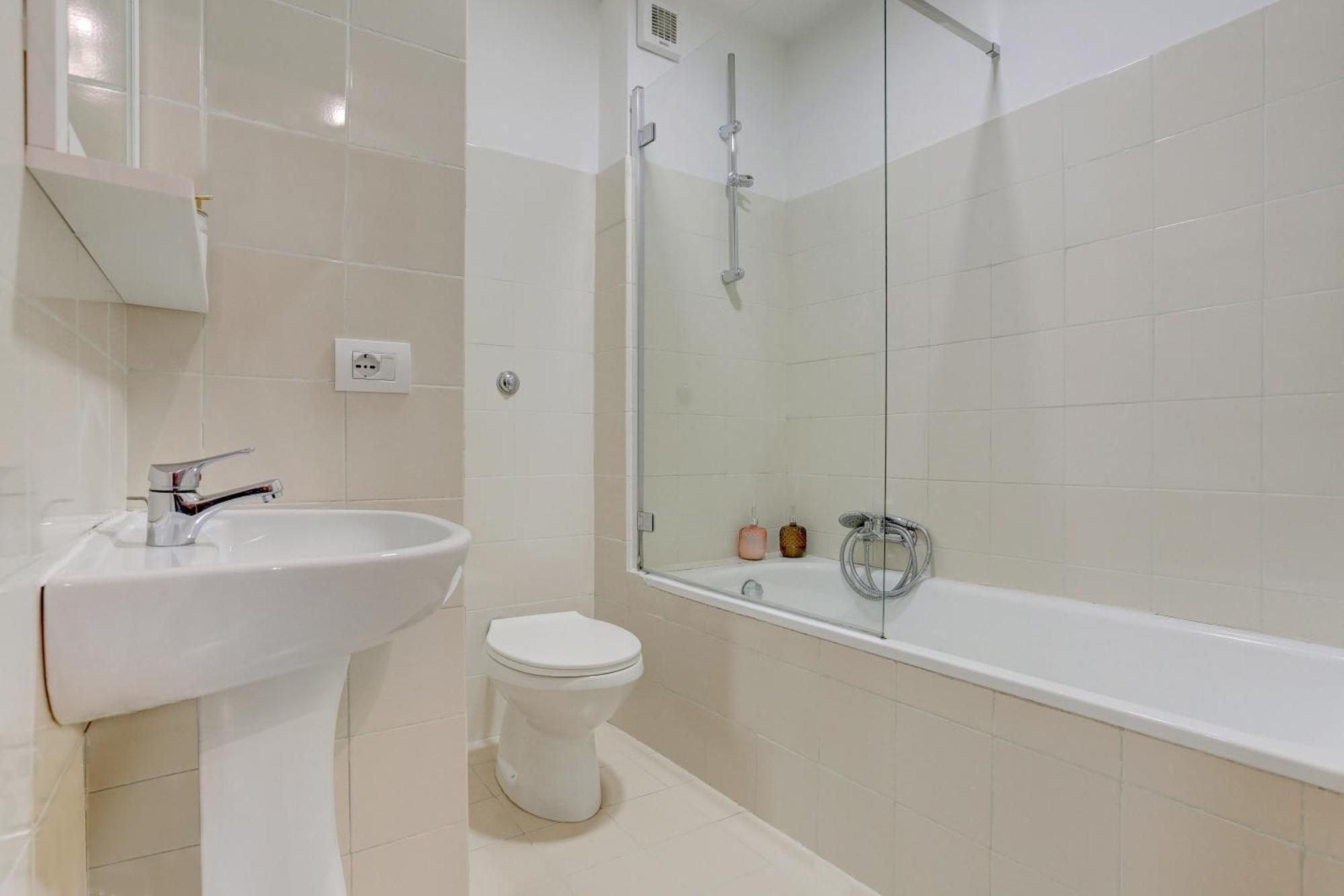 Bed and Breakfast Claudia House Roma Termini Екстер'єр фото