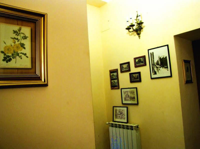Bed and Breakfast Claudia House Roma Termini Екстер'єр фото